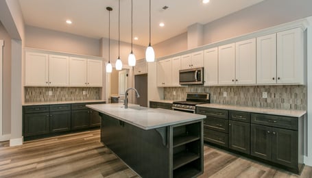 31-Rivet-Court-Hendersonville-large-014-020-Kitchen-1500x1000-72dpi-1500x860